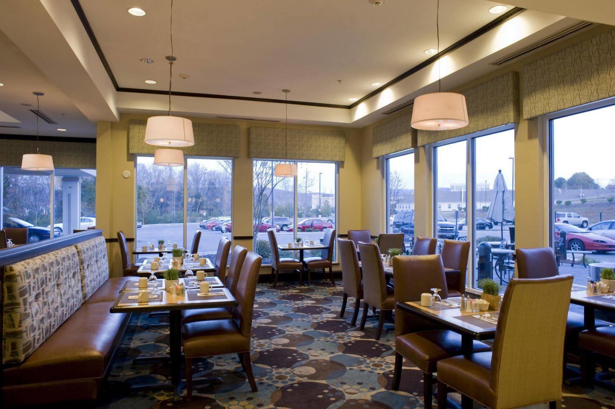 Hilton Garden Inn Huntsville South/Redstone Arsenal Restoran gambar